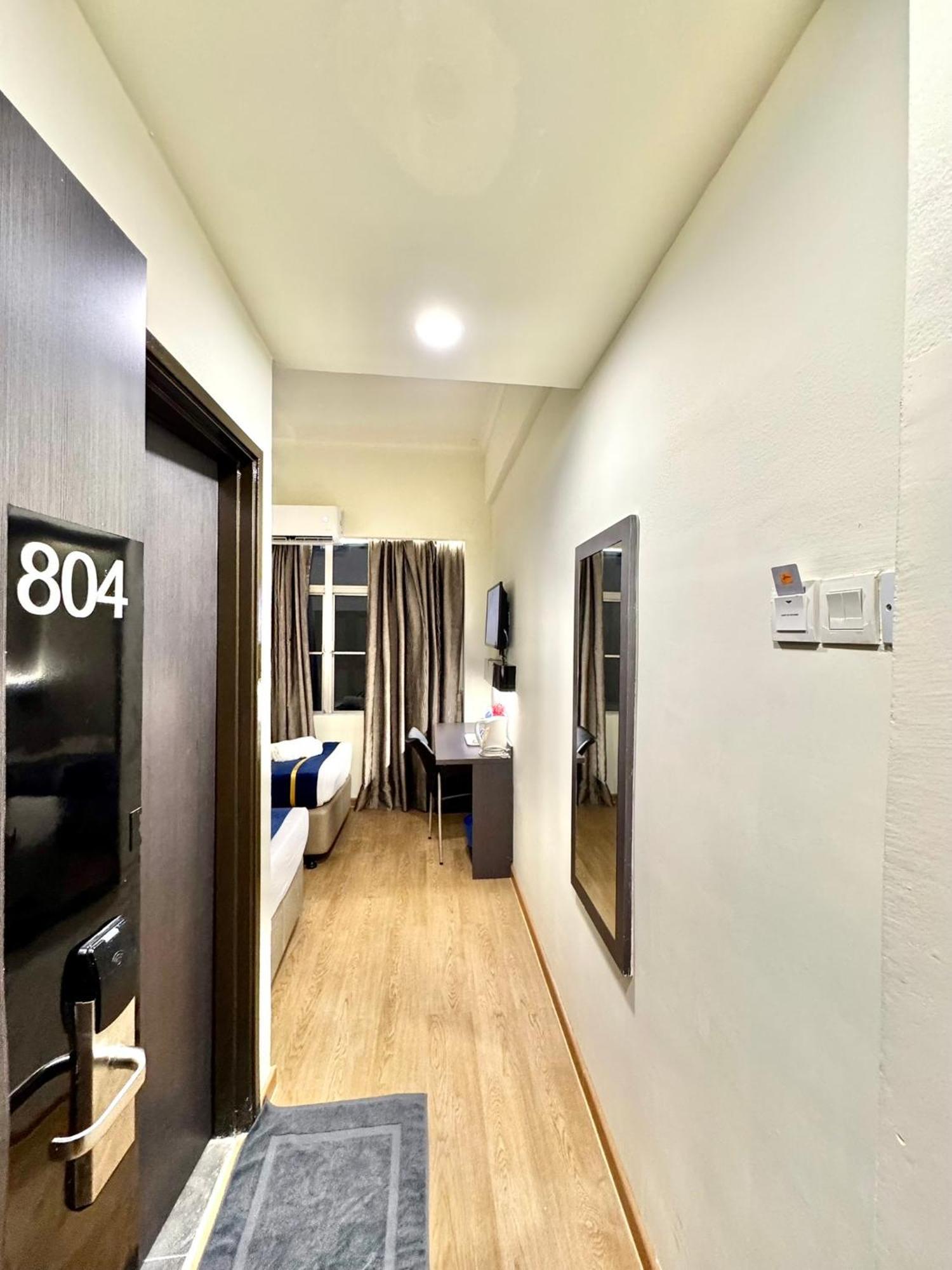 Chinatown Hotel 3*