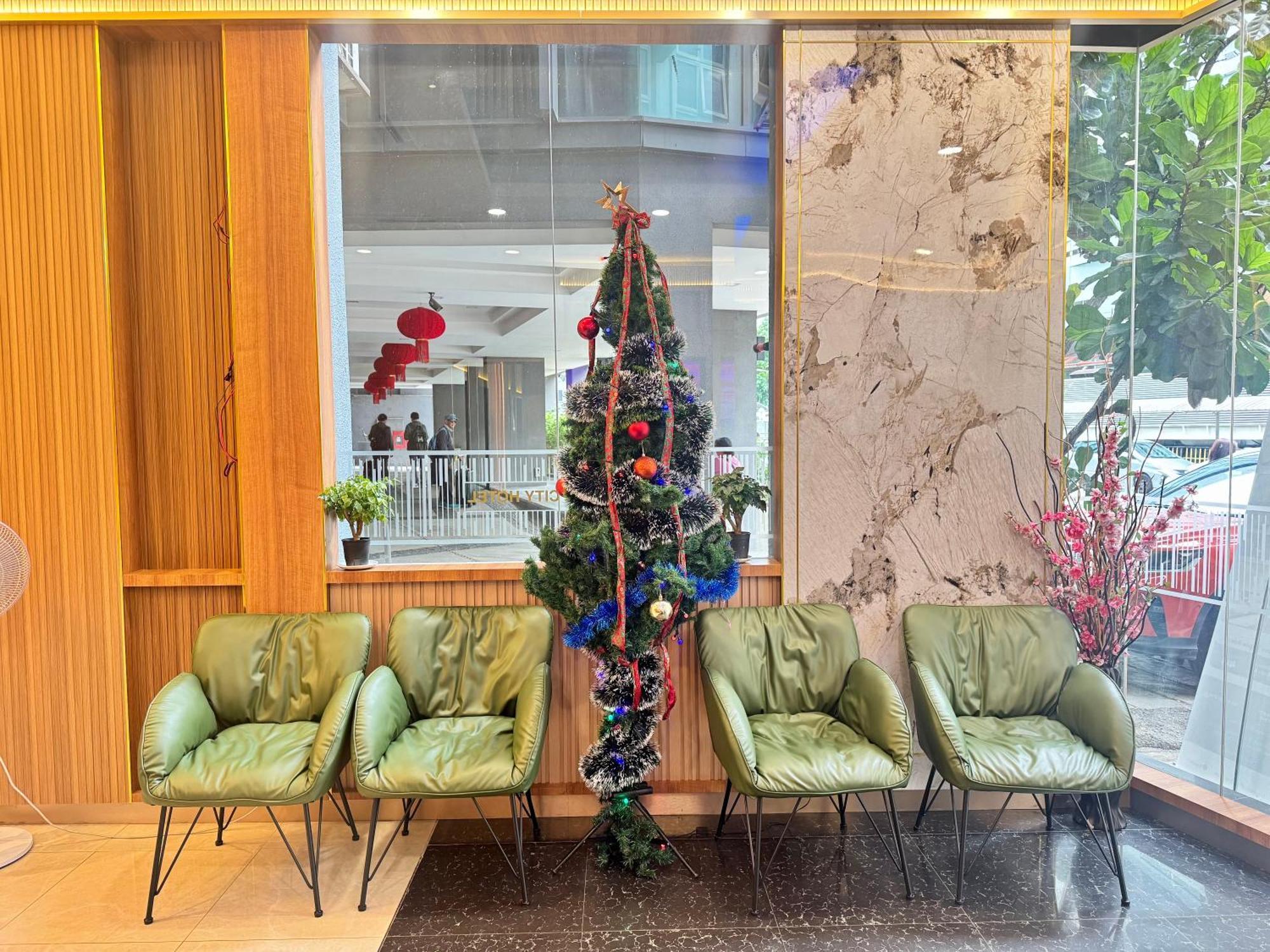 Chinatown Hotel 3*